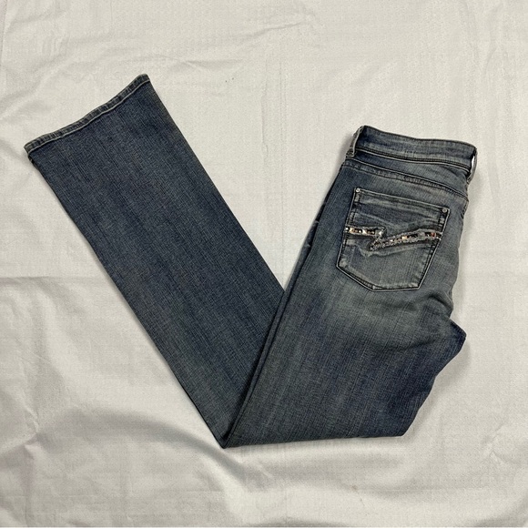 White House black market ladies light wash boot cut jeans size 6 - Picture 2 of 5